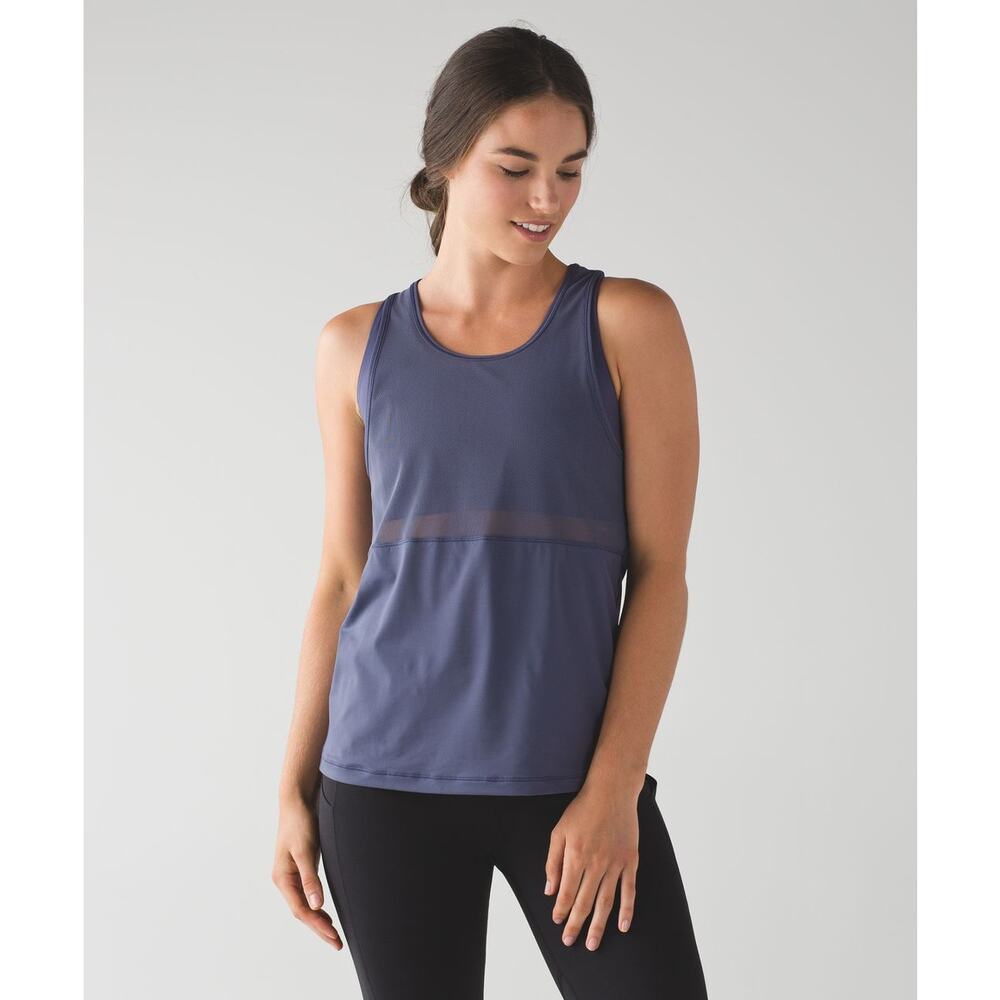 Lululemon Fast As Light 2-In-1 Tank, Size 6 Gray Mesh Layered